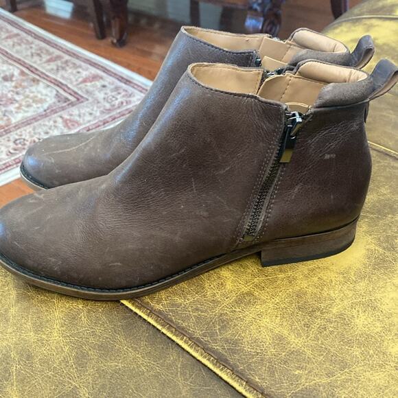 Franco Sarto women’s 9.5 brown distressed ankle boots - Picture 3 of 7